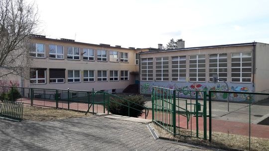 Część uczniów nie ma lekcji angielskiego! - alarmują rodzice