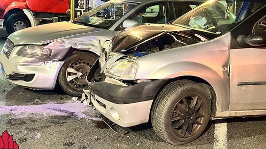 Czołowe zderzenie na DK-31. Pijany 26-latek doprowadził do wypadku