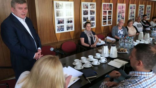 Czy doszło do nadużyć? Wiceburmistrz wyjaśnia sprawę wniosków do budżetu obywatelskiego