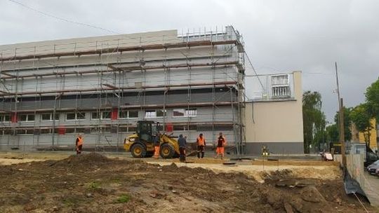 Czy jest bezpiecznie na gminnej budowie? - pyta czytelnik