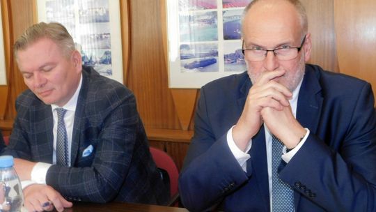 Czy Sawaryn przekona radnych do podwyżek podatków i podniesienia opłat za śmieci? Czy Sawaryn przekona radnych do podwyżek podatków i podniesienia opłat za śmieci?