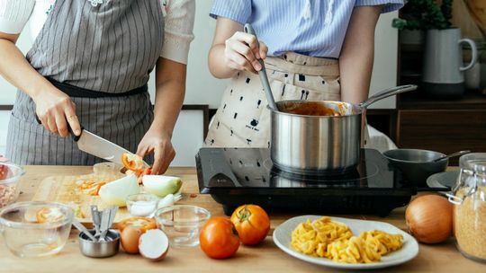 Czy wiesz, co ląduje na twoim talerzu? Rusza Safe2Eat 2026 – nauka w służbie twojej kuchni