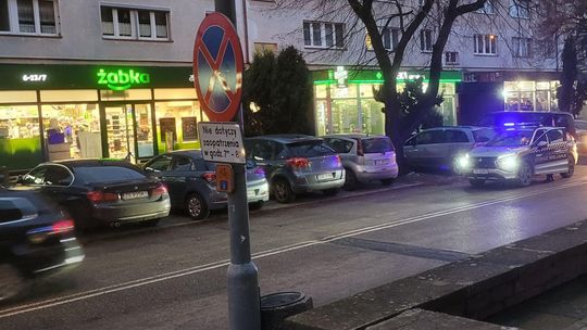 Czy Żabki w Wigilię będą czynne, czy zamknięte? Dla innych kary za złamanie zakazu są bardzo wysokie