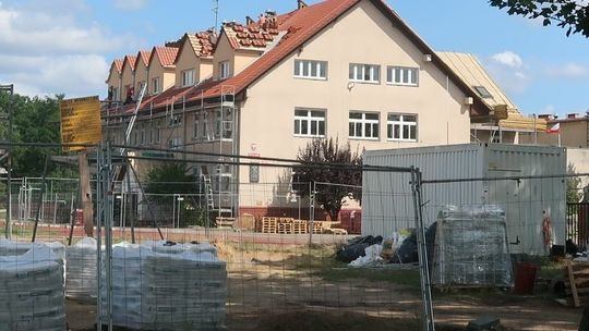 Czy zdążą ze szkołą do pierwszego dzwonka Czy zdążą ze szkołą do pierwszego dzwonka