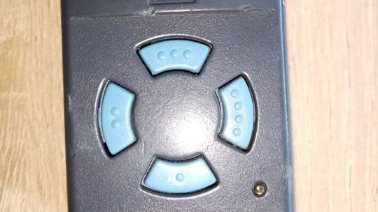 Czyj to pilot? Czyj to pilot?