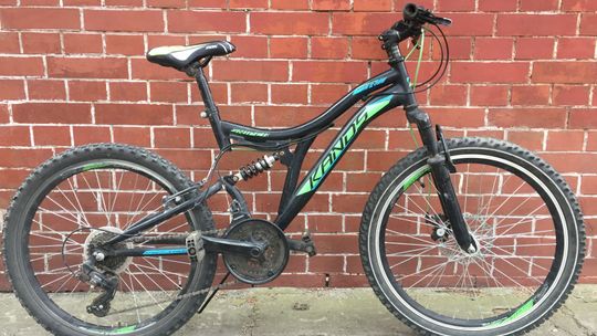 Czyj to rower? Jednoślad czeka na policji do odbioru