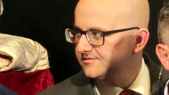 Dariusz Matecki podgrzewa antyimigranckie nastroje. -Nie powielać kłamstw! - apeluje policja