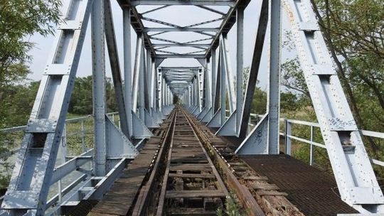 Dawny most kolejowy Siekierki – Neurüdnitz stanie się ścieżką pieszo-rowerową 