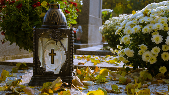 Są prognozy na Wszystkich Świętych i koniec listopada. Wiadomo jak się ubrać