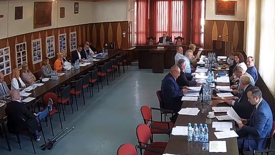 Dlaczego burmistrz nie informuje o sesji na żywo?