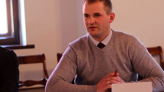 Dlaczego burmistrza nie ma na sesjach gdy gminie grozi program naprawczy