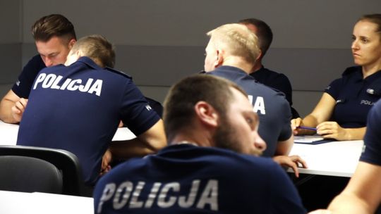 Dodatki dla policjantów. Ale tylko dla tych w miastach