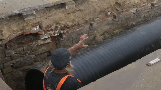 Dokopali się do piwnic dawnych kamienic?