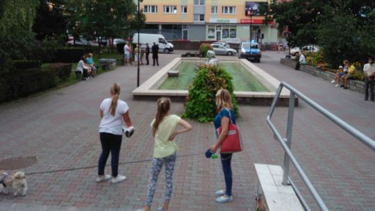 Dokumenty, karty bankomatowe i 500 zł stracił przez nieuwagę Dokumenty, karty bankomatowe i 500 zł stracił przez nieuwagę