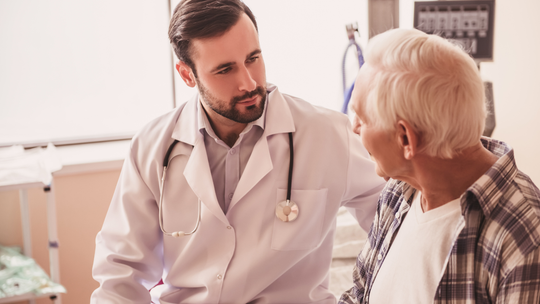 Z własnej kieszeni opłacamy wizyty w prywatnych gabinetach. Co o tym sądzimy?