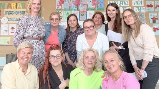 Dorośli wystąpią w "Brzydkim Kaczątku" na szkolnej scenie. Szykuje się niezwykłe widowisko!