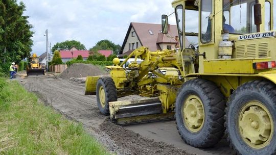 Dostaną pieniądze na lokalne drogi