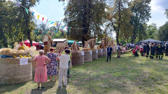 Dożynki zorganizowano przy jeziorze w Goszkowie [FOTO]