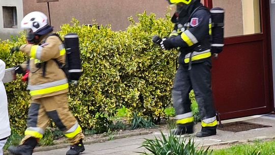 Dramatyczna akcja ratunkowa. Groźba wybuchu w bloku mieszkalnym Dramatyczna akcja ratunkowa. Groźba wybuchu w bloku mieszkalnym