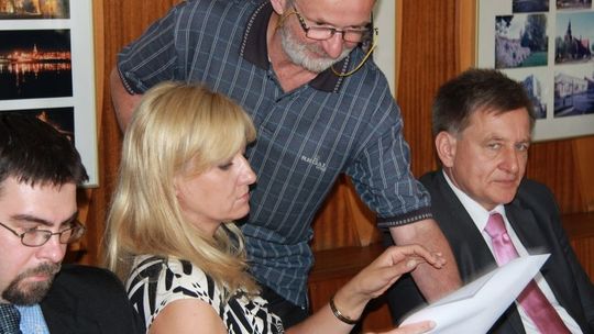 Drążek winduje poziom UMiG