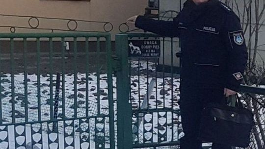 Dzięki zgłoszeniu na Krajową Mapę Zagrożeń dzielnicowy pomógł potrzebującemu 