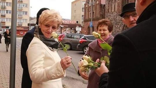 Dzień Kobiet w powiecie gryfińskim: Święto dla wszystkich czy tylko dla wybranych?
