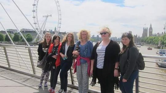 Dziewczęta z Łużyckiej w Londynie