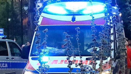 Dziś popadało i BMW wjechał w Forda. Pasażerka w szpitalu