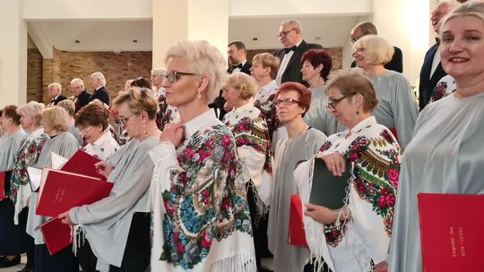 Dziś świętują. Chórzyści zaśpiewają sobie "100 lat"