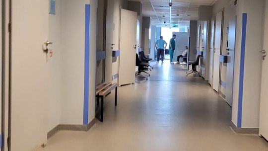 Półtorej godziny czekała na izbie przyjęć - pisze czytelnik