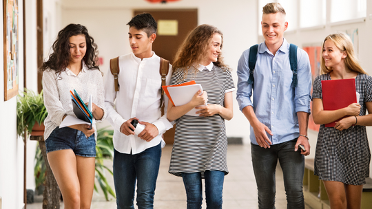 Edukacja seksualna zastąpi w szkole inny przedmiot. Przeciwnicy piszą petycje i zbierają podpisy