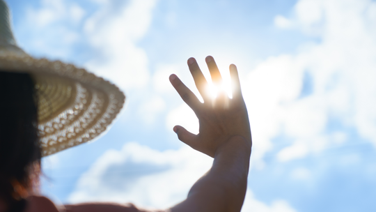 Jaka pogoda w wakacje? Fala upałów. Tak szybko samochód zamienia się w piekarnik