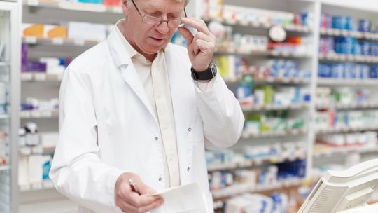 Farmaceuci przejrzą apteczki pacjentów. Zaktualizują ich zawartość Farmaceuci przejrzą apteczki pacjentów. Zaktualizują ich zawartość