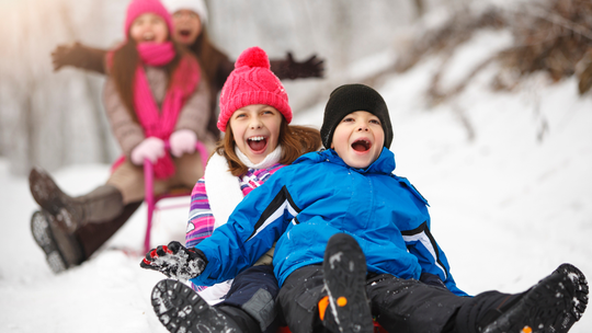 Ferie zimowe 2026 rozpoczęły się. Ile płacimy za zimowiska zależy od tego, gdzie, co i jak. Jest drożej