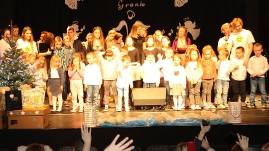 Festiwal dobroci kontynuowany przez przedszkolaki z Gryfina. Aniołkowe Granie dla domu dziecka [FOTO, WIDEO]