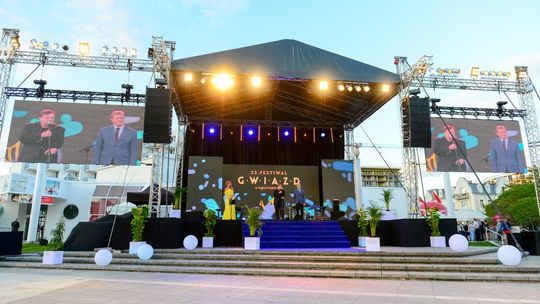 Festiwal Gwiazd w Międzyzdrojach 2026: Zobacz program, pełną listę gwiazd i ceny biletów spektakli