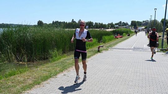 Funkcjonariusz z KP PSP w Gryfinie Wicemistrzem Polski! Wspaniały wynik w morderczym triathlonie