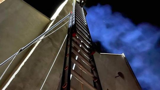 Gasili w nocy pożar przewodu kominowego Gasili w nocy pożar przewodu kominowego