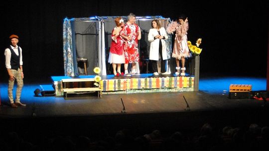 Gliptykos triumfuje w wojewódzkim konkursie teatralnym [ZDJĘCIA]