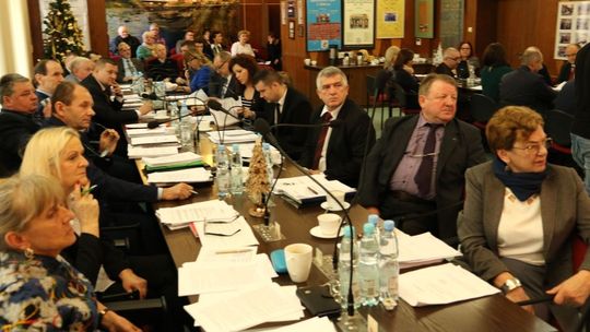 Gorące dyskusje na sesji