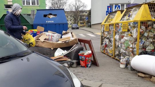 Górny Taras tonie w śmieciach