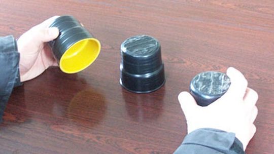 Gra w trzy kubki - tak oszukują