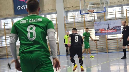 Grają dla Michałka Zbierskiego na II turnieju charytatywnym o puchar burmistrza