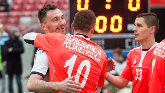 Grali o puchar na stadionie PGE Narodowym. Nasz policjant najlepszy