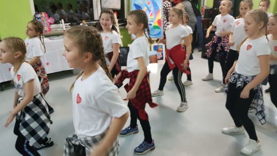 Grali, tańczyli i śpiewali podczas finału WOŚP 2020 [WIDEO]