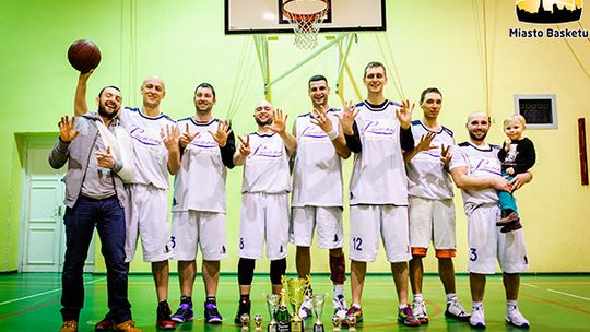 Gryfinianie wygrali szczecińską ligę basketu Gryfinianie wygrali szczecińską ligę basketu