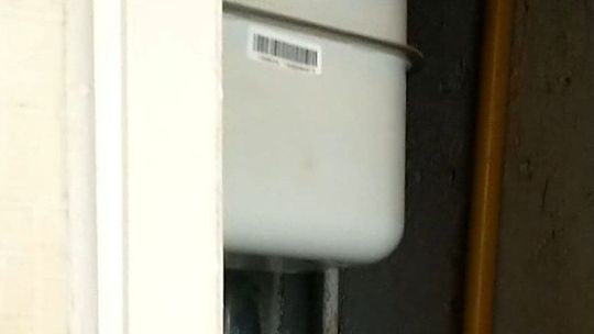 Gryfinianin ukrył się w pionie z rurami, bo nie chciał wrócić do więzienia 