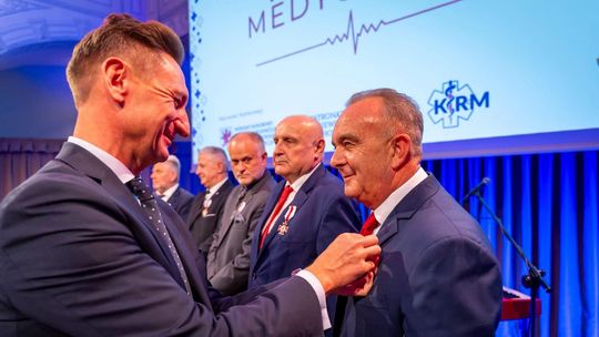 Gryfino dziękuje bohaterowi: 47 lat służby Krystiana Zawadzkiego wyróżnione Srebrnym Gryfem