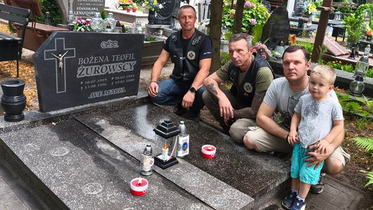 Gryfino pamięta o bohaterach. Wyjątkowa edycja akcji Zapal Znicz dla Powstańców