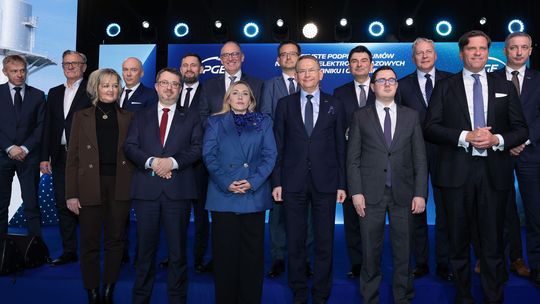 Gryfino sercem polskiej transformacji: Podpisano historyczną umowę na budowę elektrowni 600 MW Gryfino sercem polskiej transformacji: Podpisano historyczną umowę na budowę elektrowni 600 MW